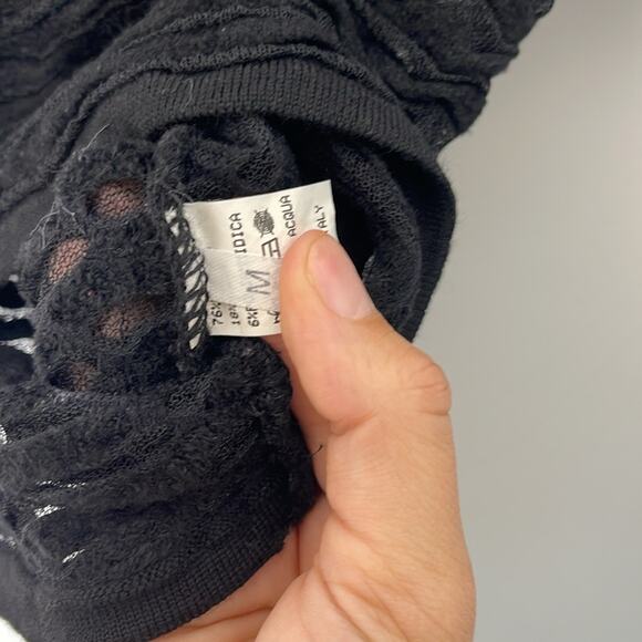 D. EXTERIOR Black Viscose Blend Semi Sheer Textured Short Sleeve Top Size Medium - Picture 4 of 6